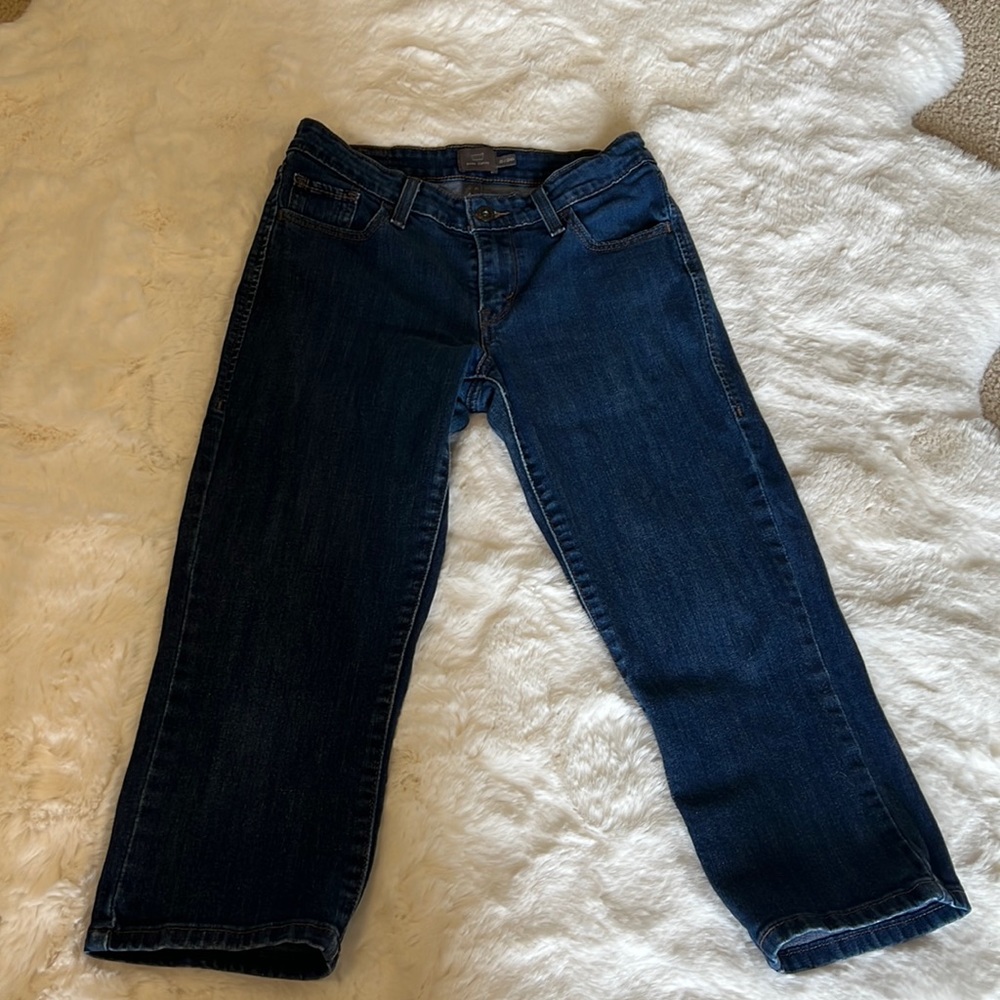 Levi’s capri jeans.